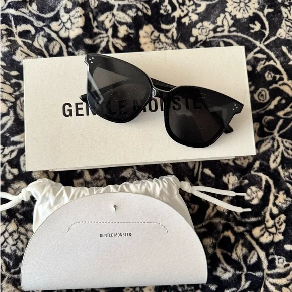 Gentle Monster SUNGLASSES FLATBA - Picture 1 of 7